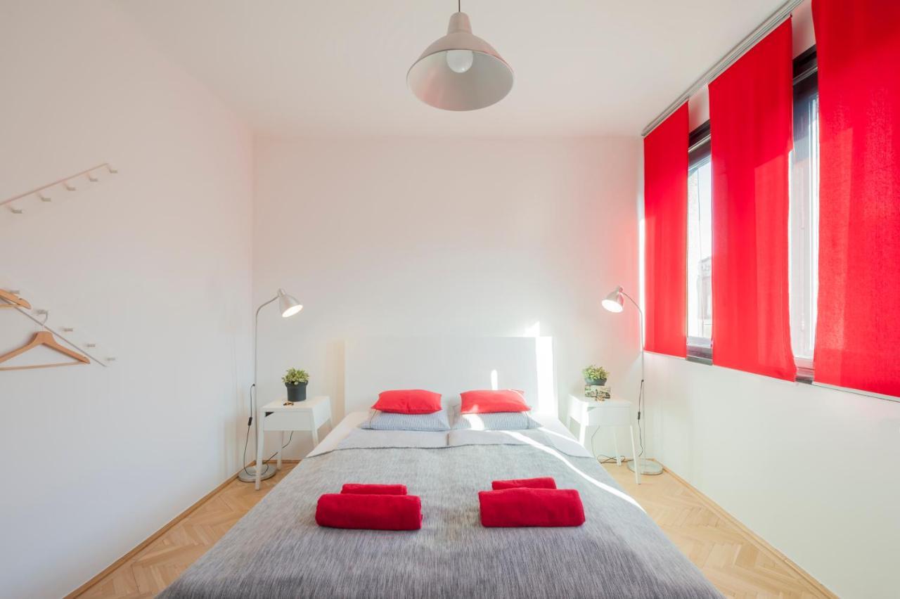 New Design Apartment By Gozsdu Court Будапеща Екстериор снимка
